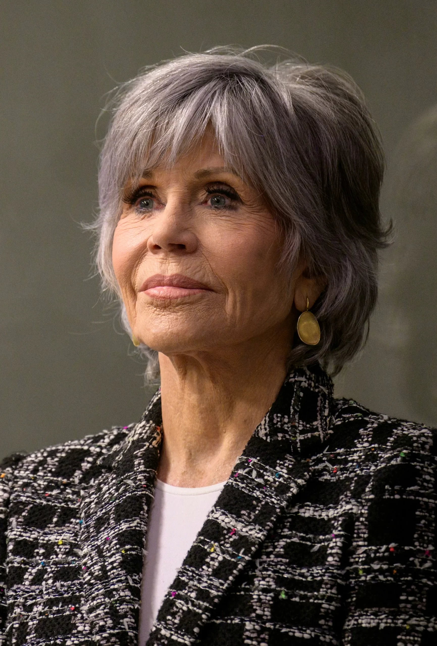 Jane Fonda met een van de kapsels die je wil proberen als je 50-plus bent