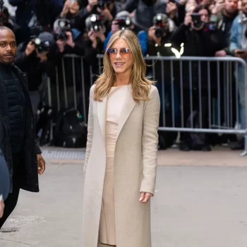 jennifer-aniston-is-altijd-al-de-koningin-van-de-neutrale-kleuren-geweest-247720