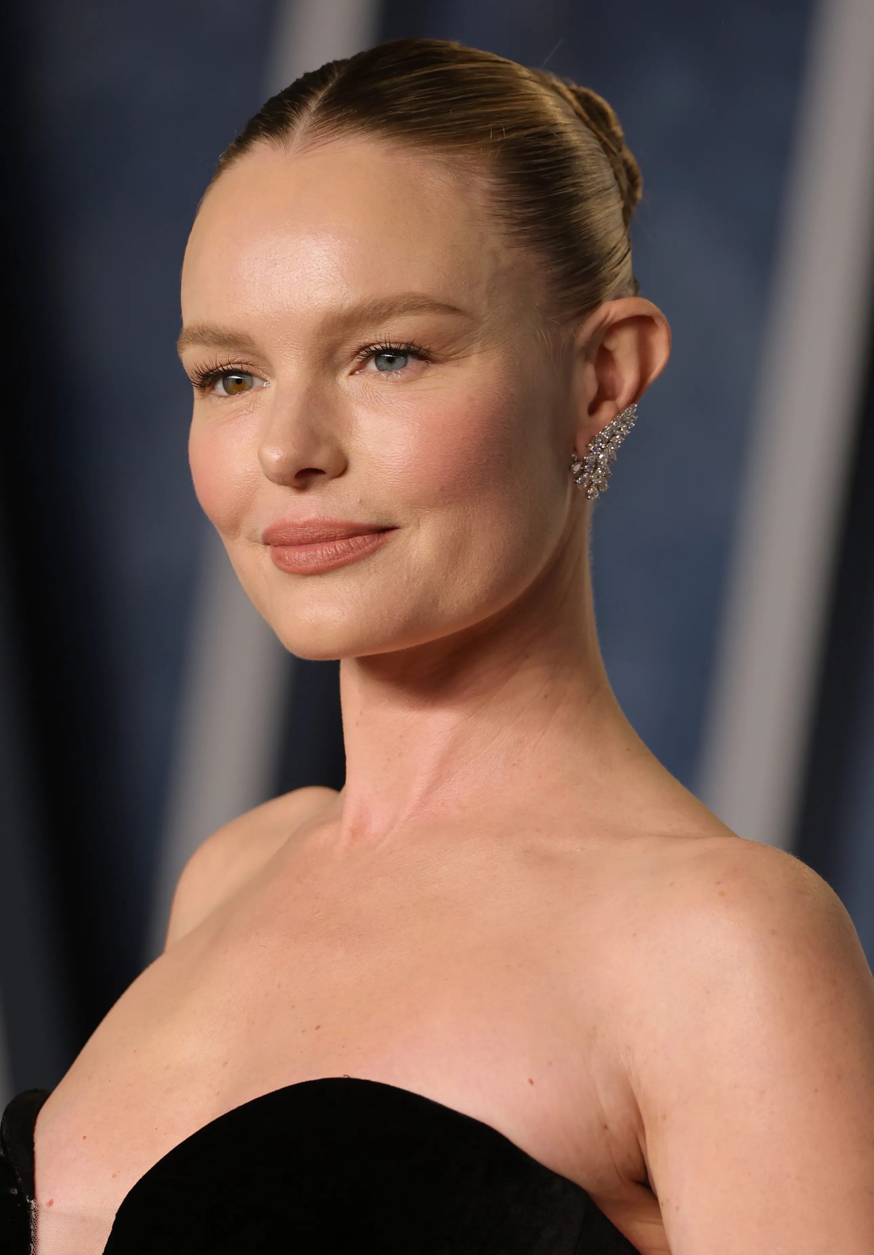 Gast oscars 2023 met strak haarstijl