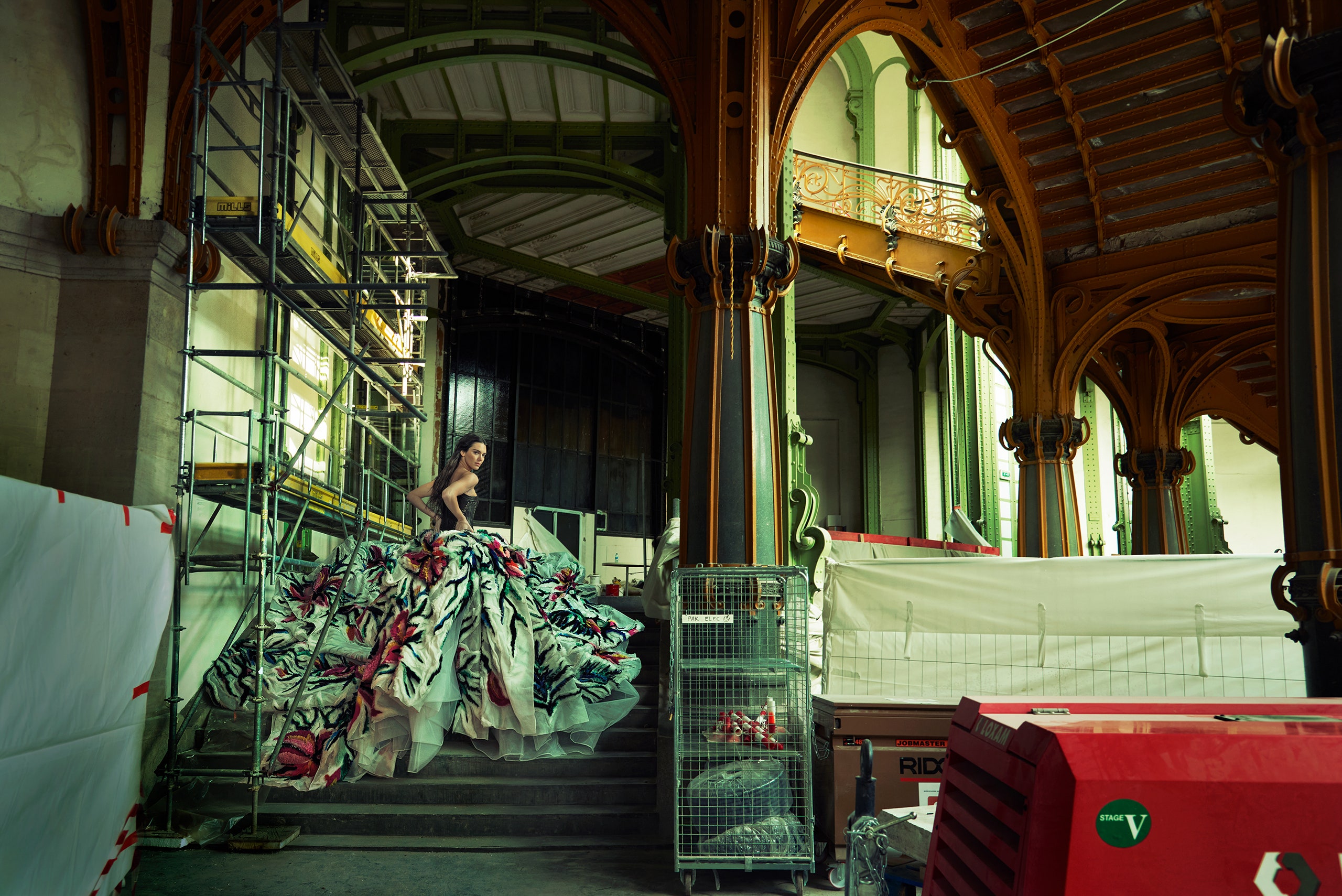 Donatella Versace's eerbetoon aan Karl Lagerfeld voor Vogue