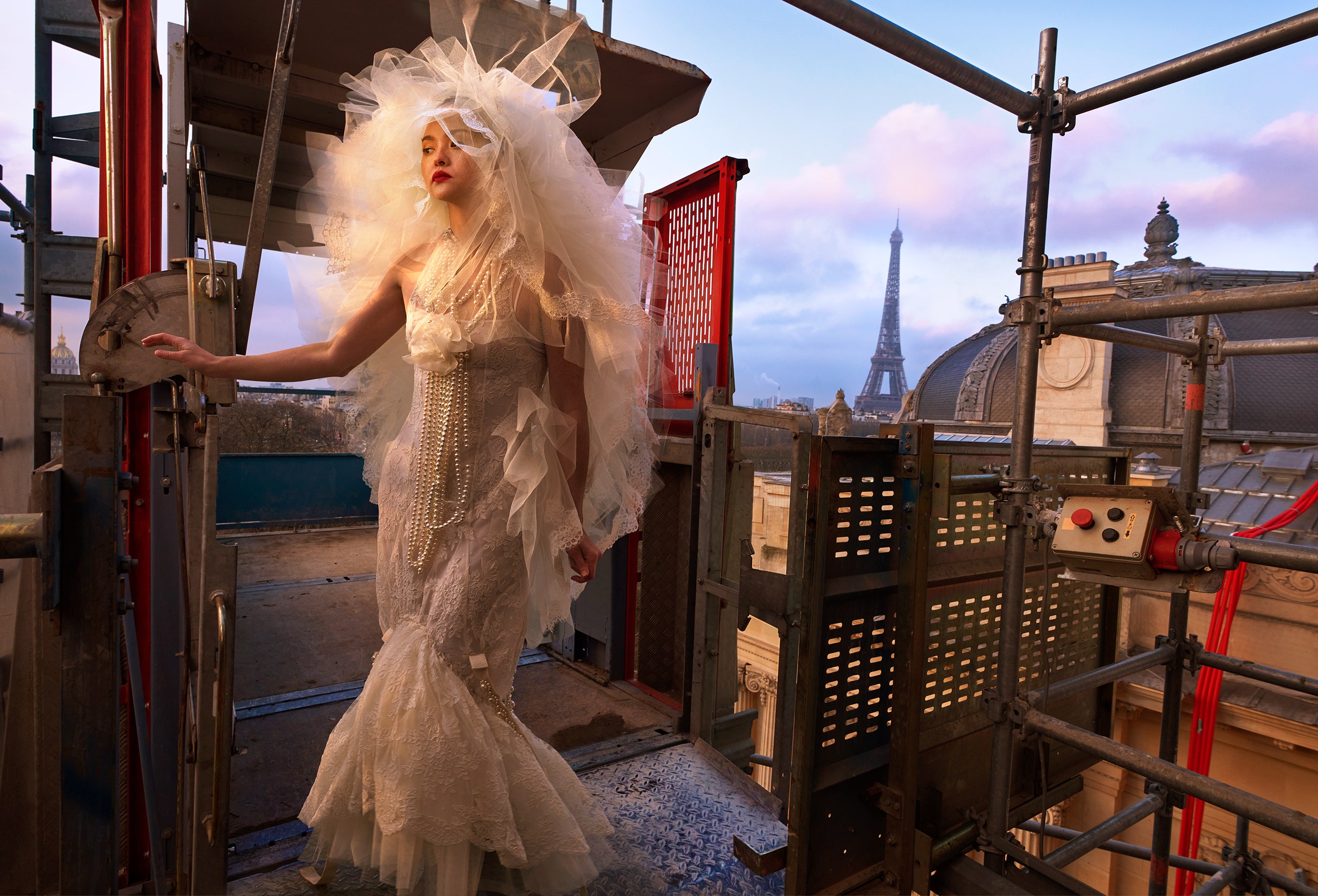 Simone Rocha's eerbetoon aan Karl Lagerfeld