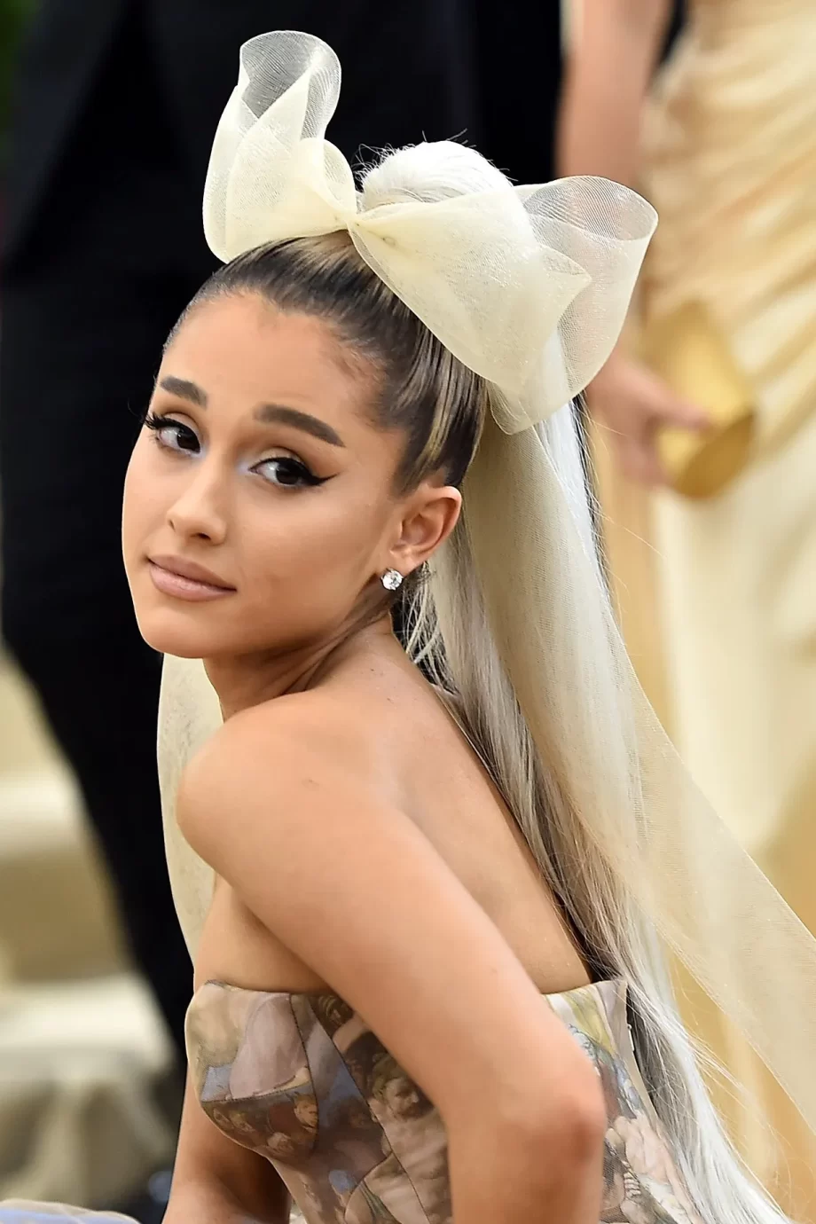 ariana-grande-reageert-op-opmerkingen-over-haar-lichaam-op-tiktok-249719