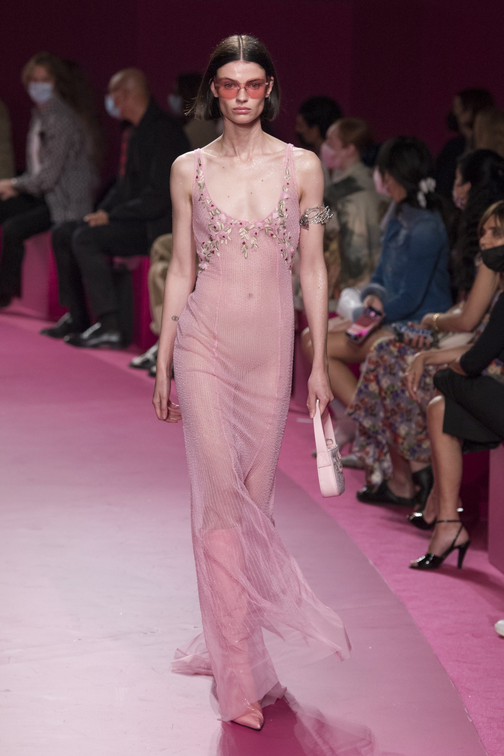 Een van de beste catwalkmomenten van Mila van Eeten