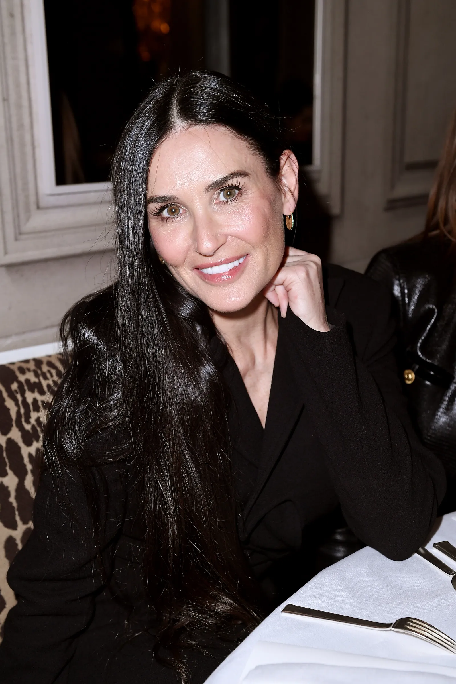 Demi Moore heeft een van de mooiste lange kapsels voor als je 50-plus bent