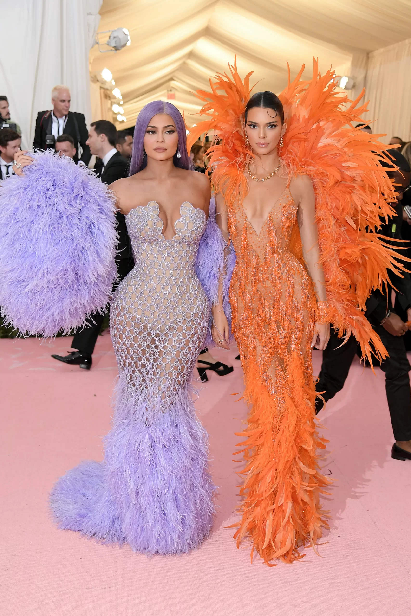 Kendall en Kylie op het Met Gala in 2019