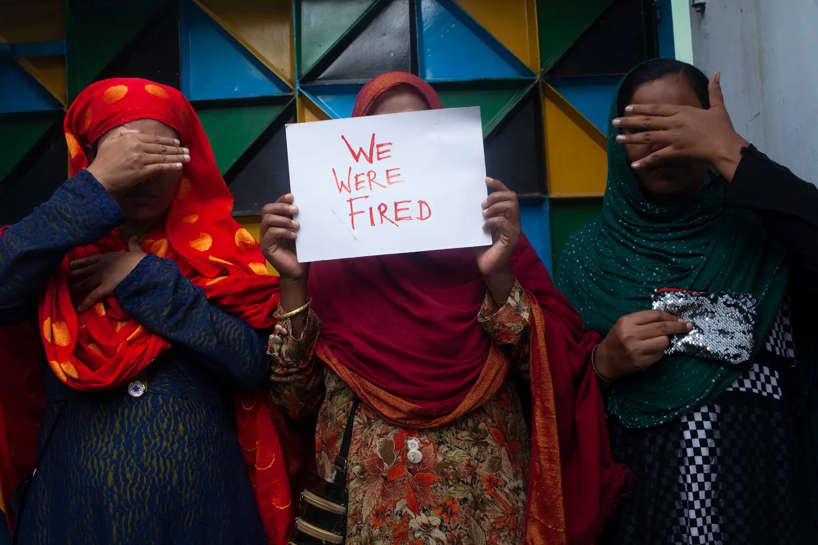Werknemers die tijdens de loon crash van 2019 in Bangladesh zijn ontslagen na protest tegen het lage nieuwe minimumloon, en tijdens het loonprotest in Ashulia in 2016-2017.