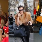 Drie looks van Victoria Beckham