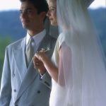 Johnathon Schaech en Gwyneth Paltrow in de film Hush uit 1998 - Wat is het perfecte cadeau voor een bruiloft?