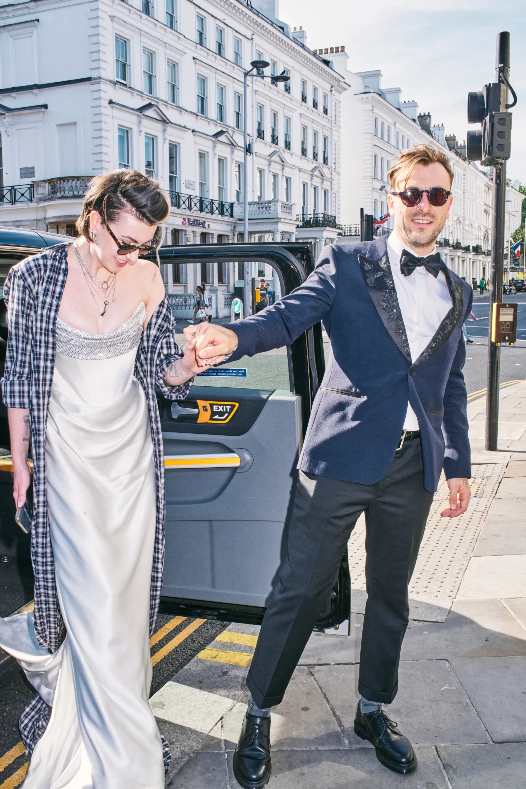 De grunge bruiloft in de stijl van Vivienne Westwood