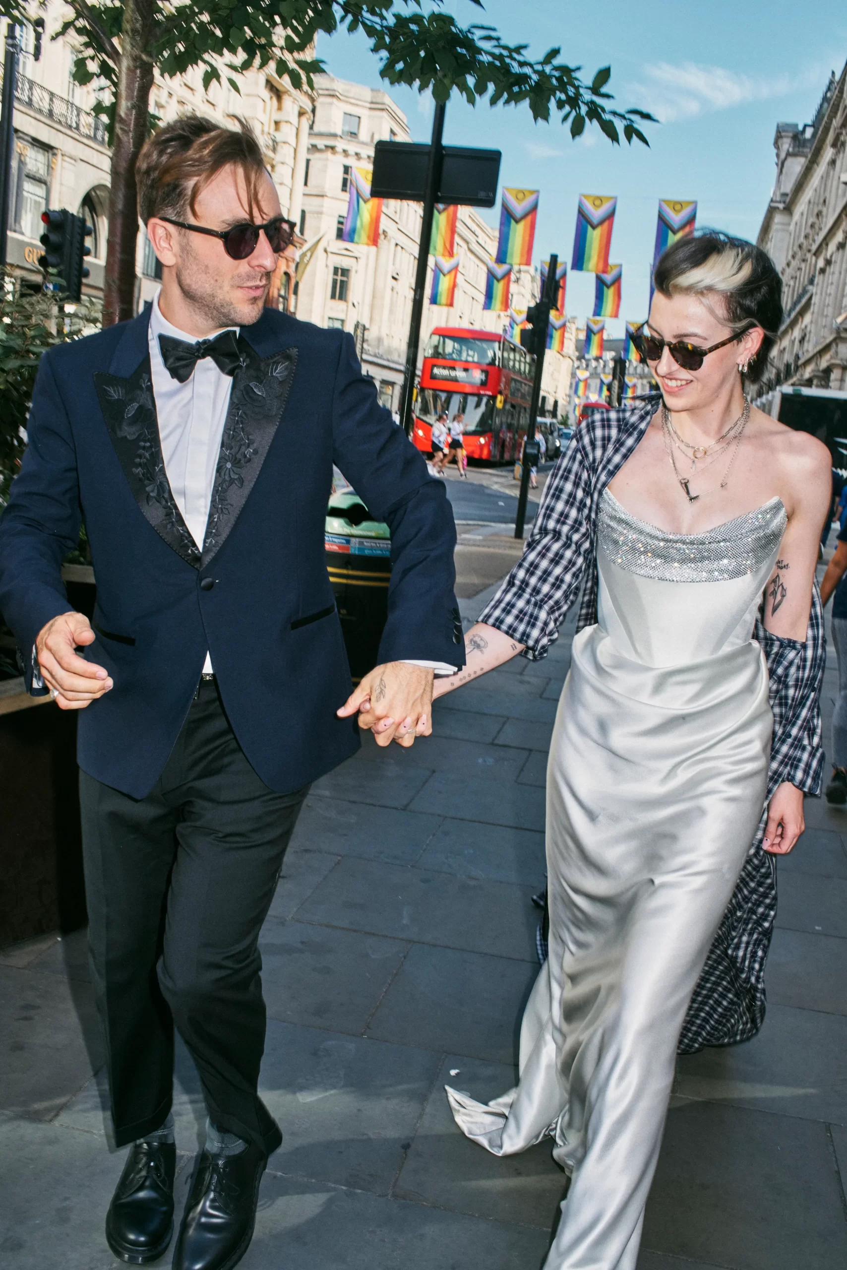 De grunge bruiloft in de stijl van Vivienne Westwood