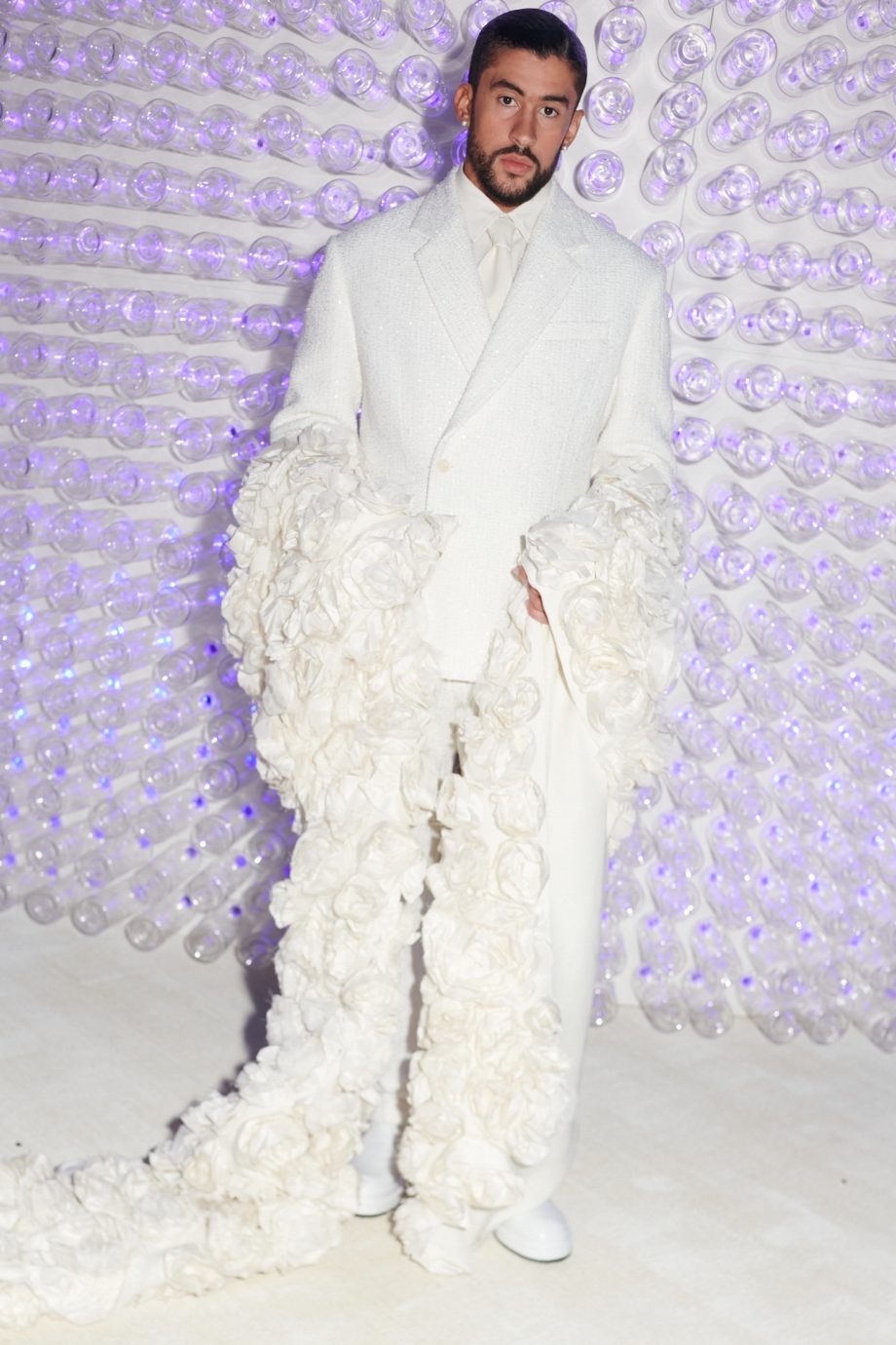 man-v-x-in-de-spotlight-bad-bunny-is-de-ambassadeur-van-de-yankees-pet-254650