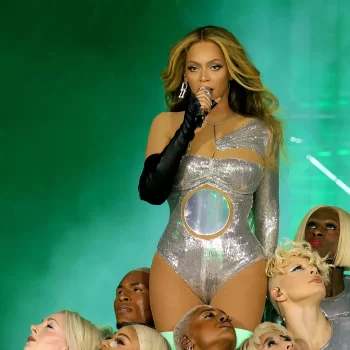 beyonce-komt-met-een-speciale-renaissance-pop-upwinkel-in-londen-255970