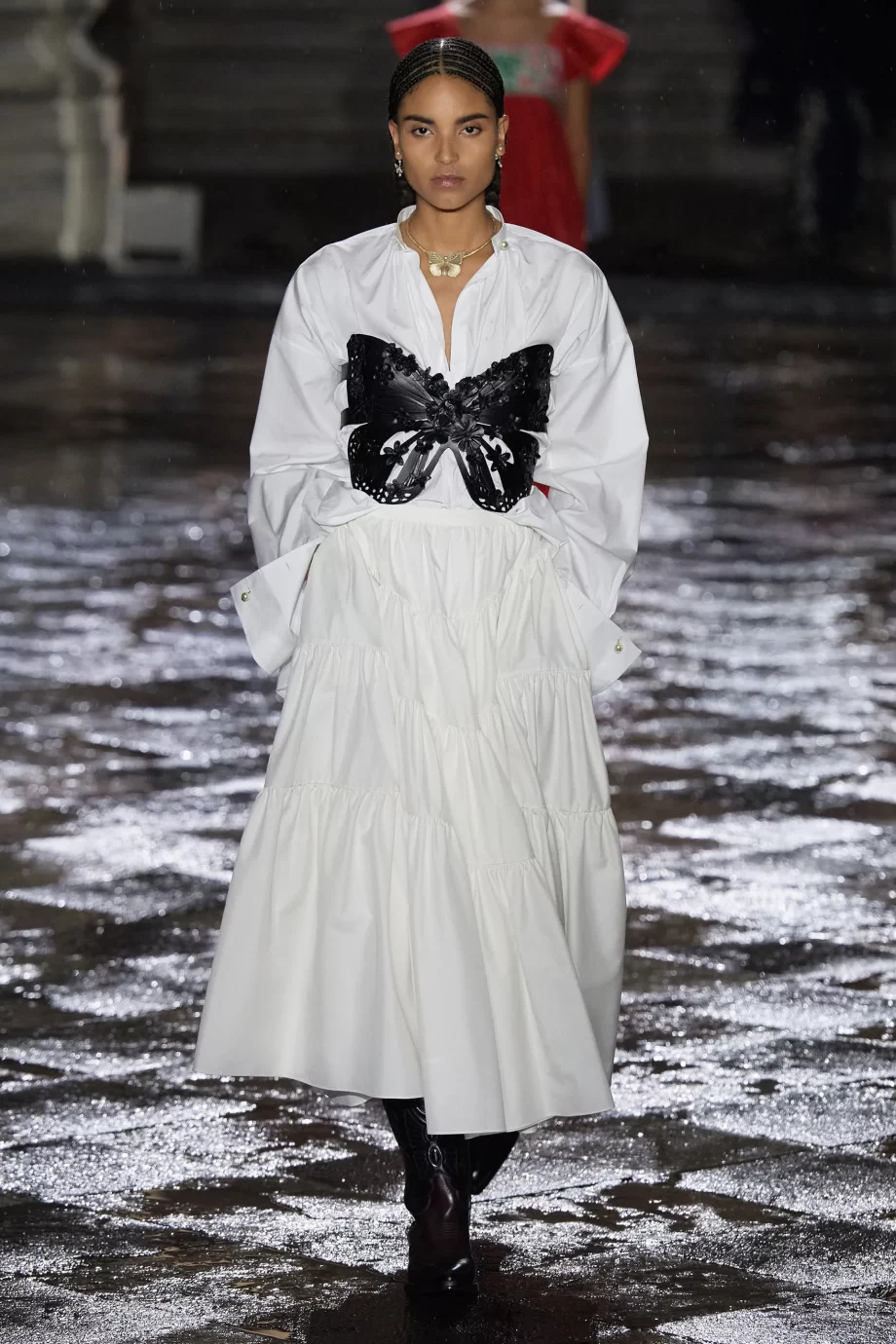 dior-viert-de-mexicaanse-cultuur-met-cruise-2024-show-255143