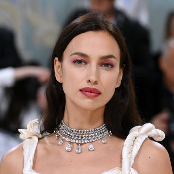 irina-shayk-breekt-karl-lagerfelds-moderegel-tijdens-met-gala-afterparty-252225