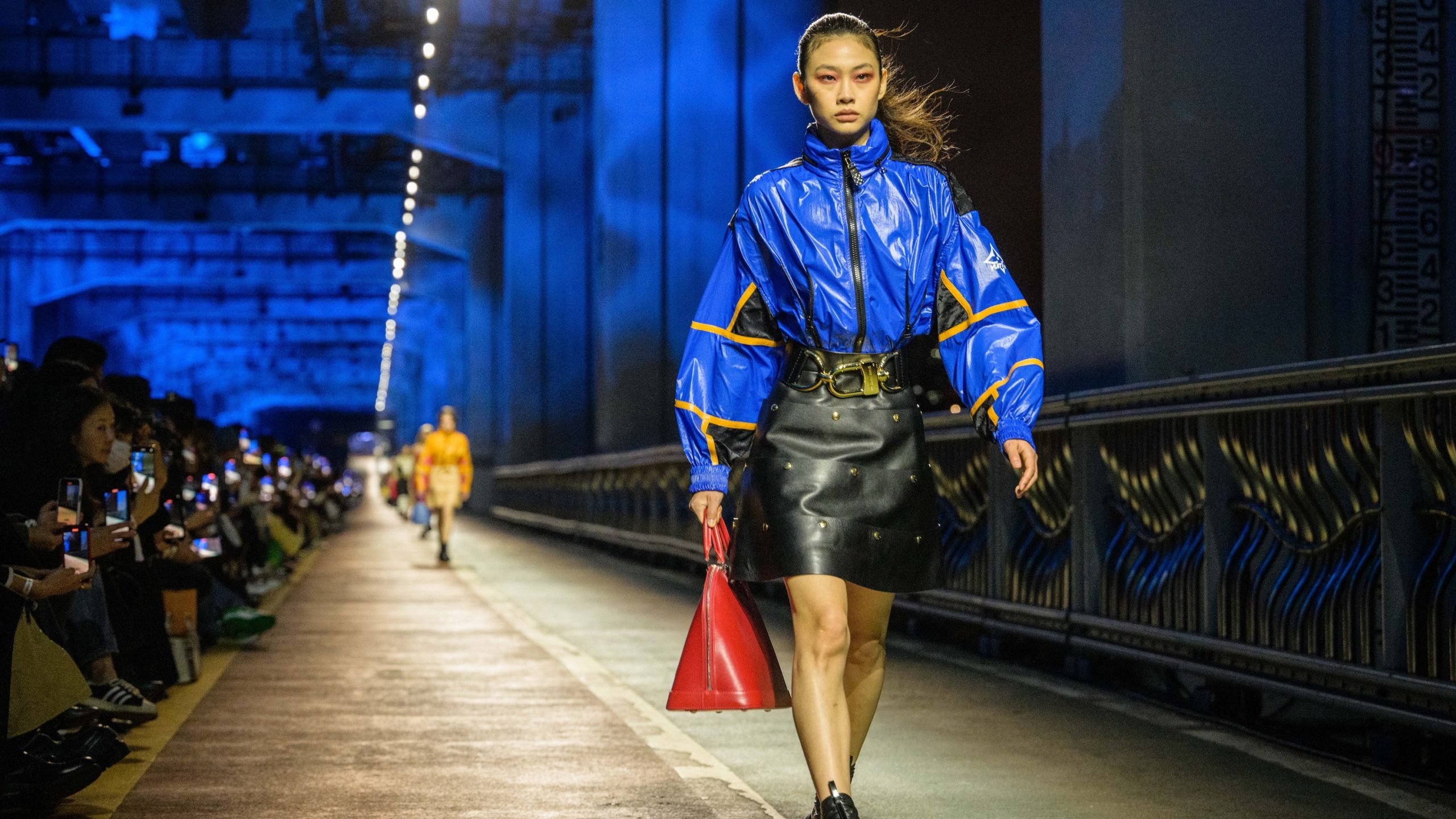Afrika ZuidAmerika NieuwZeeland Louis Vuitton zorgt voor spectaculaire show in Seoul