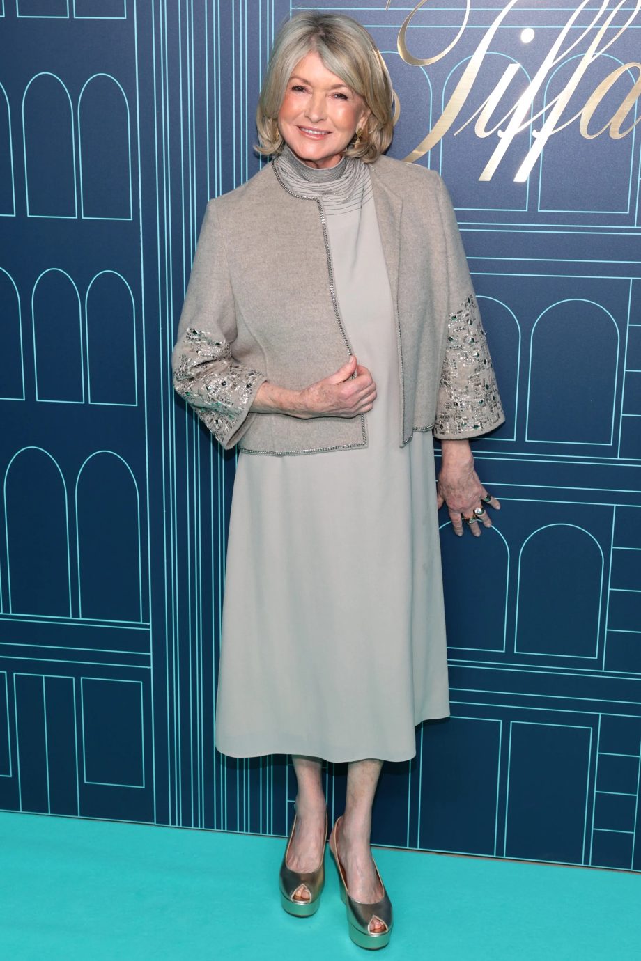 martha-stewart-81-schrijft-geschiedenis-als-oudste-covermodel-ooit-van-sports-illustrated-254221