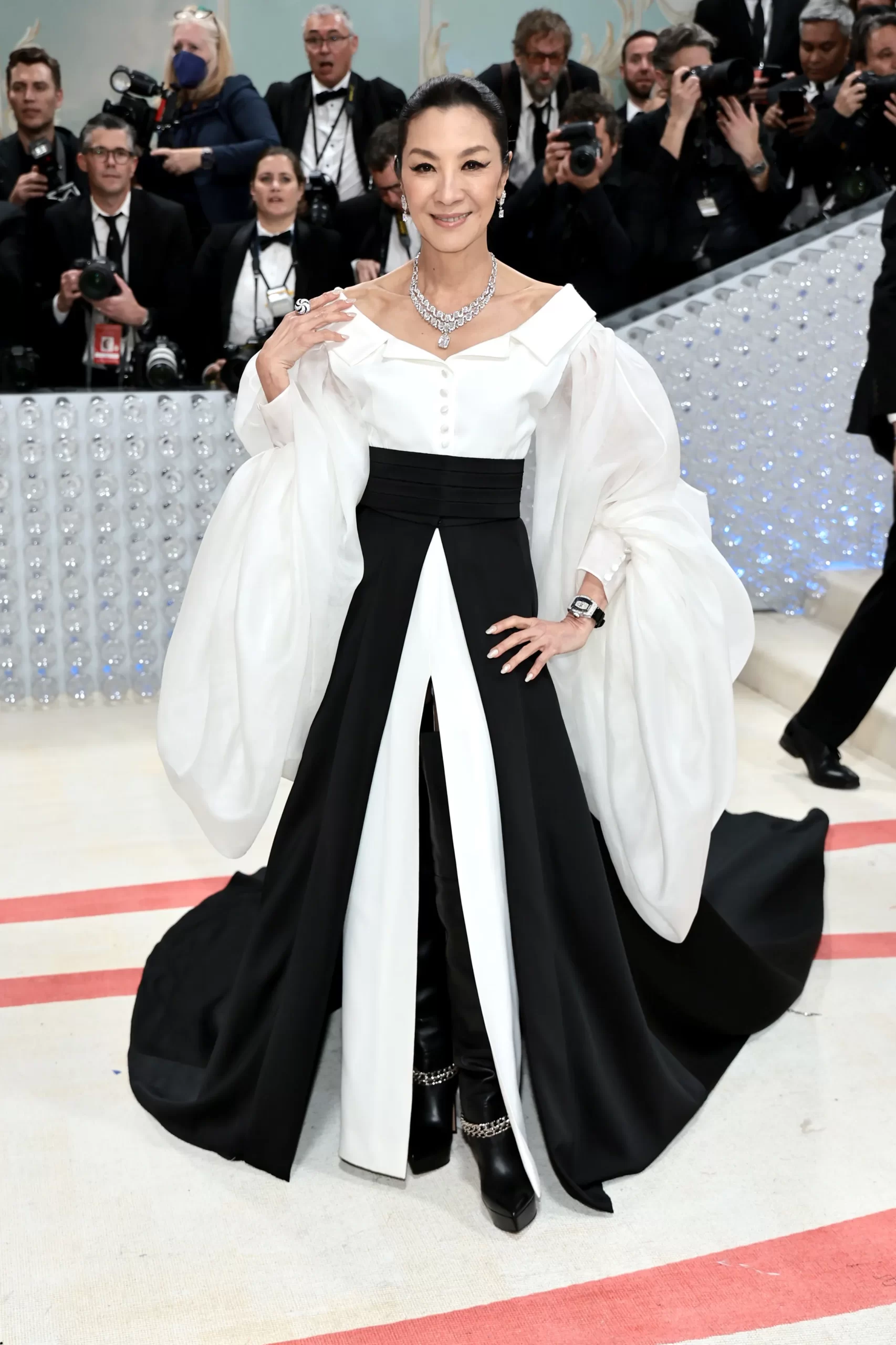 Michelle Yeoh in Karl Lagerfeld is een van de beste looks van het Met Gala 2023