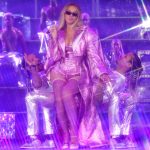 Beyoncé in een van haar looks uit haar Renaissance-garderobe