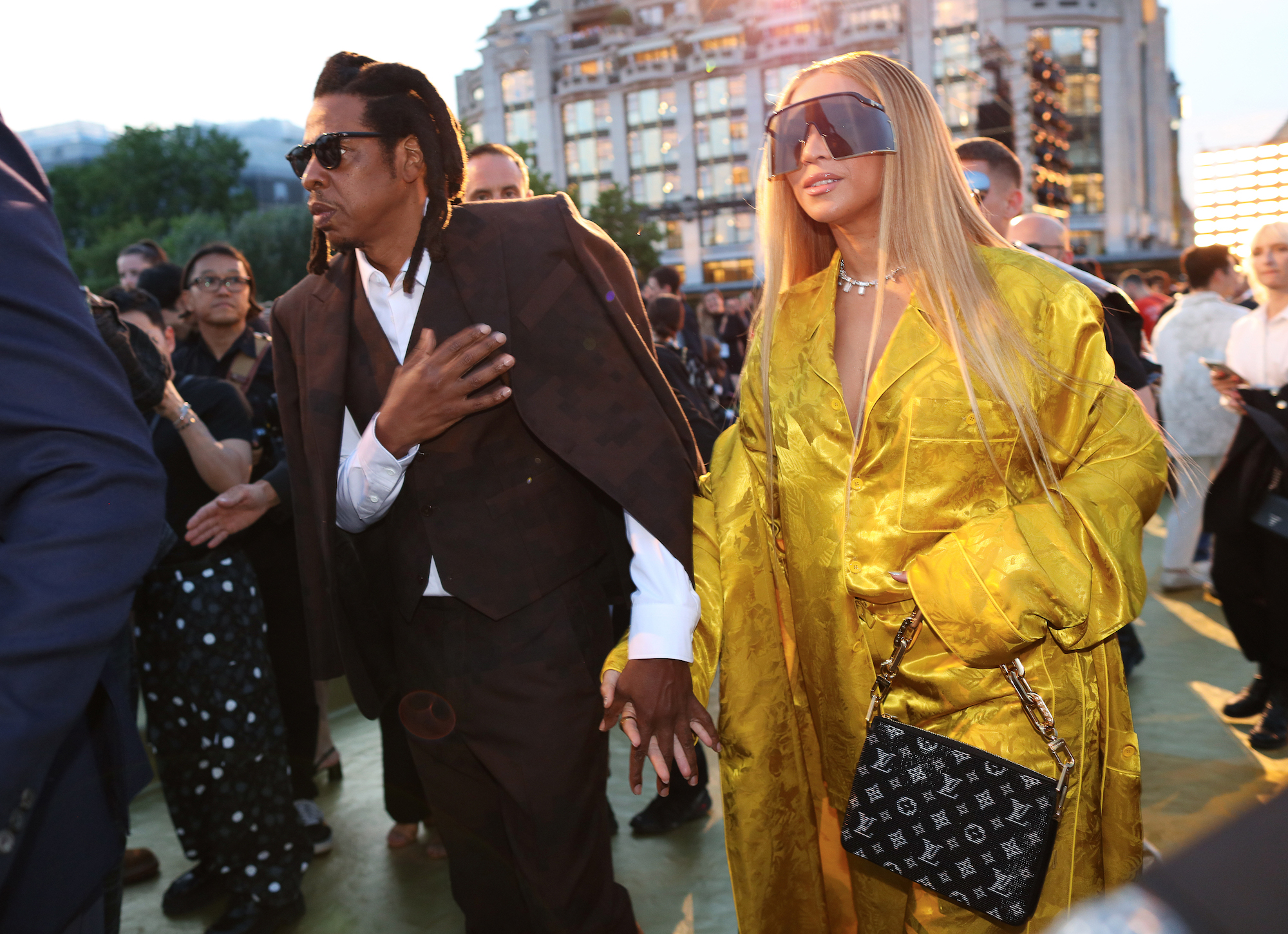 Jay-Z en Beyoncé bij de show van Louis Vuitton
