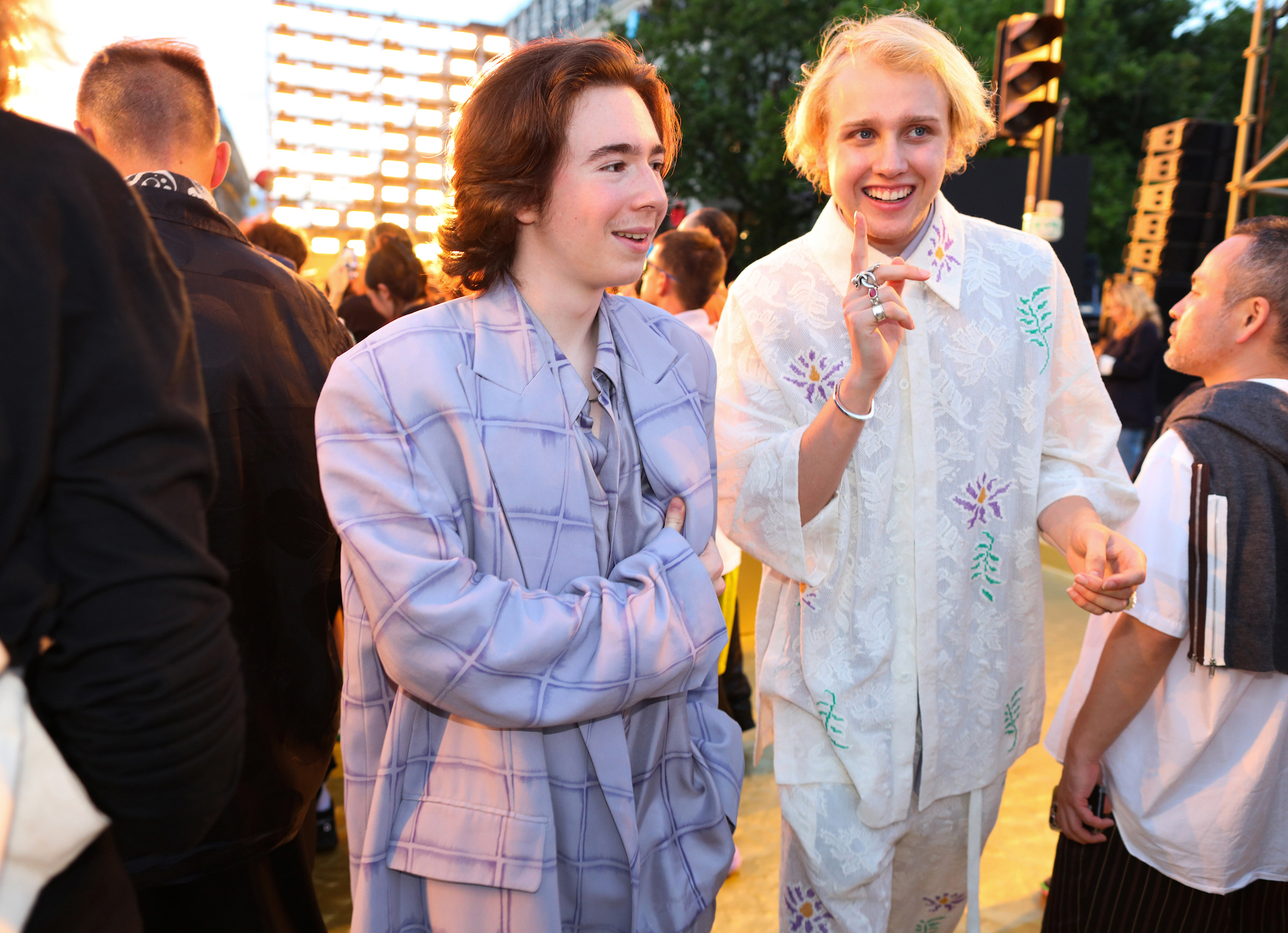 Streetstyle tijdens Paris Men's Fashion Week lente/zomer 2024
