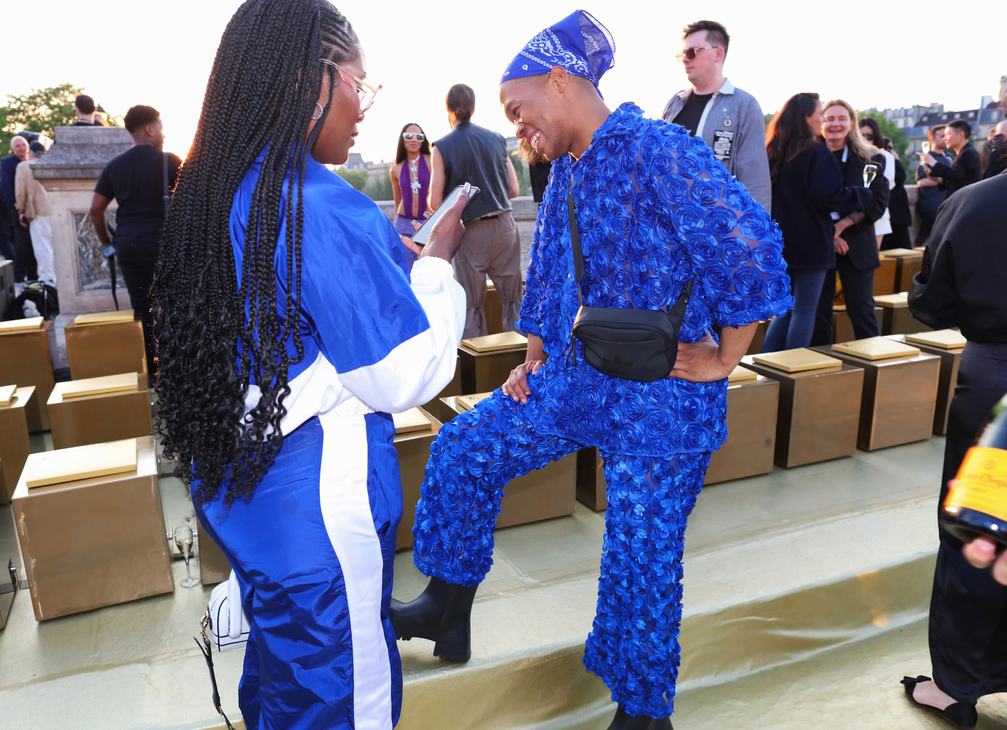 Streetstyle tijdens Paris Men's Fashion Week lente/zomer 2024