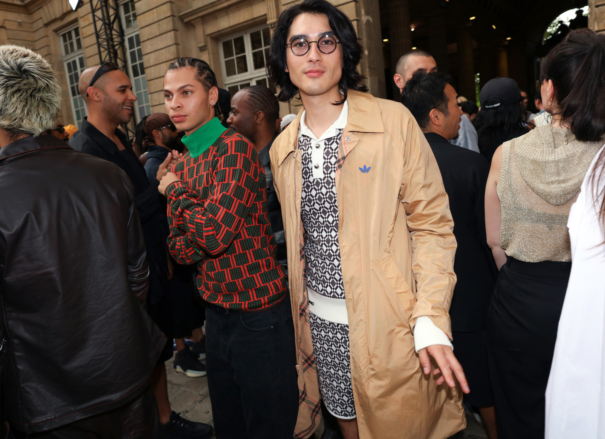 Streetstyle tijdens Paris Men's Fashion Week lente/zomer 2024