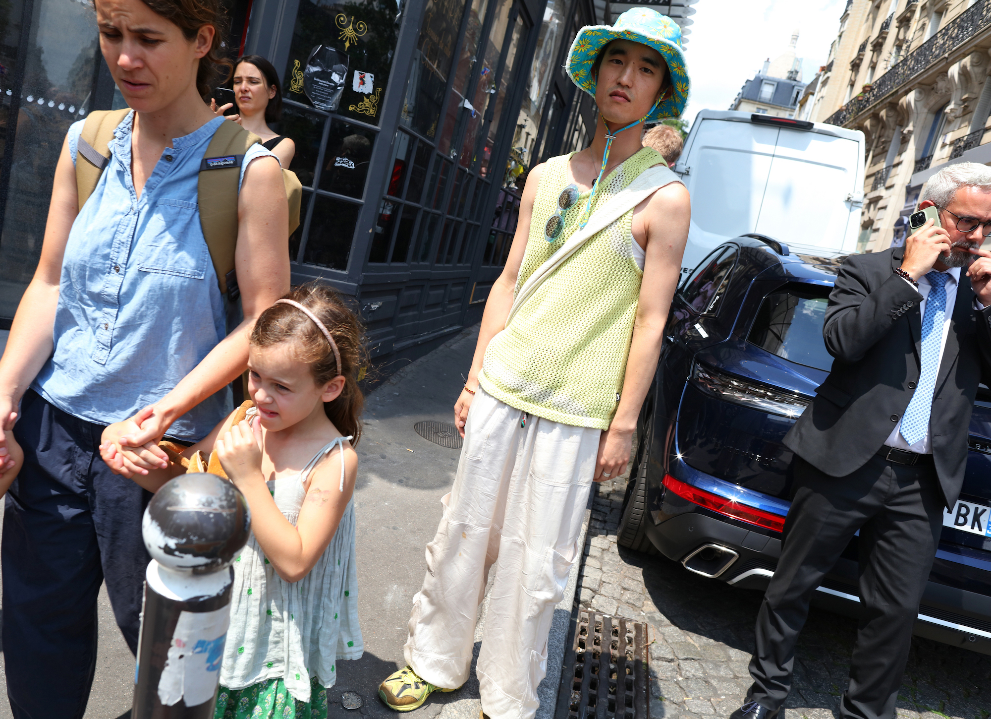 Streetstyle tijdens Paris Men's Fashion Week lente/zomer 2024
