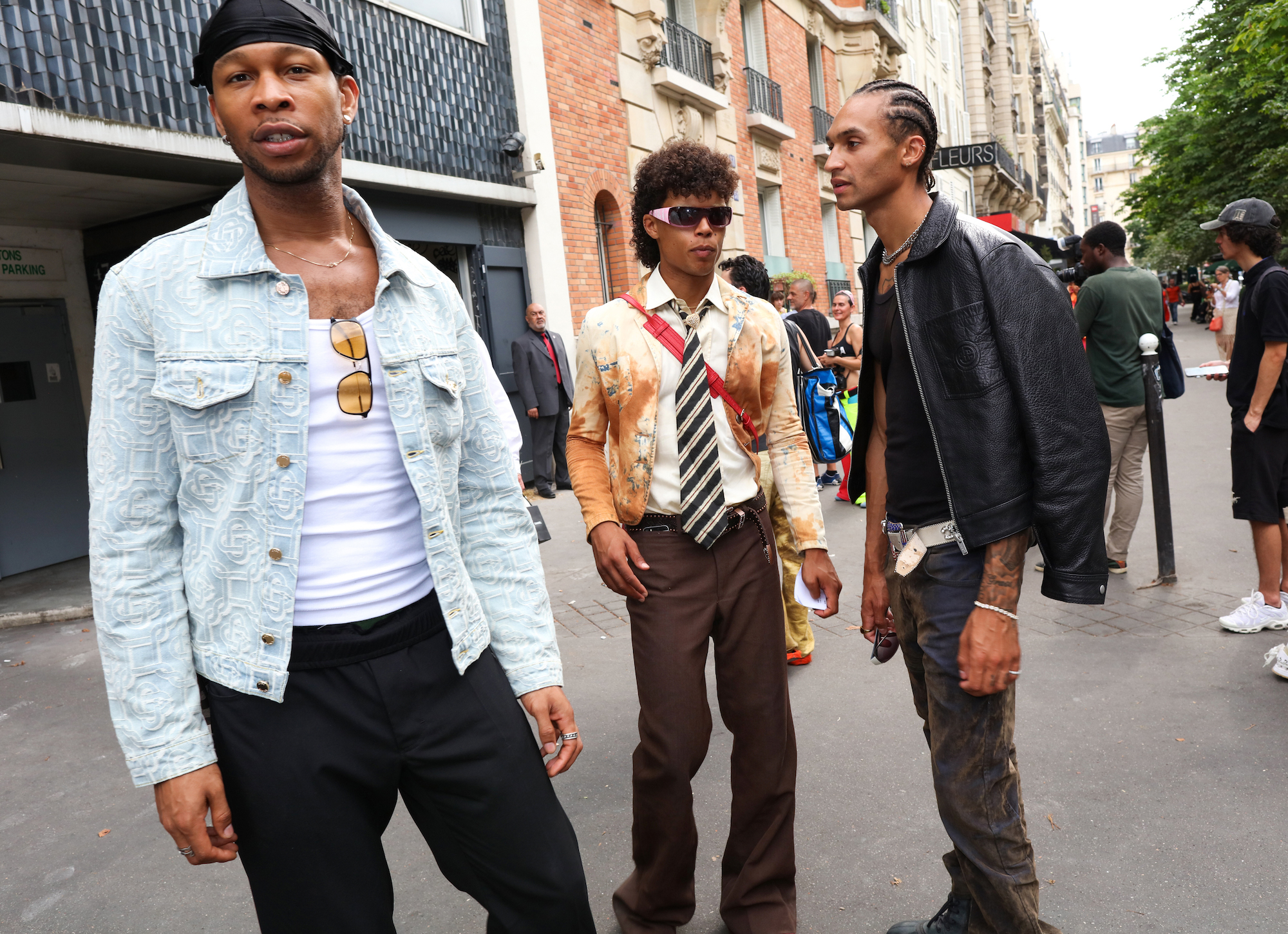 Streetstyle tijdens de mannenmodeweek in Parijs