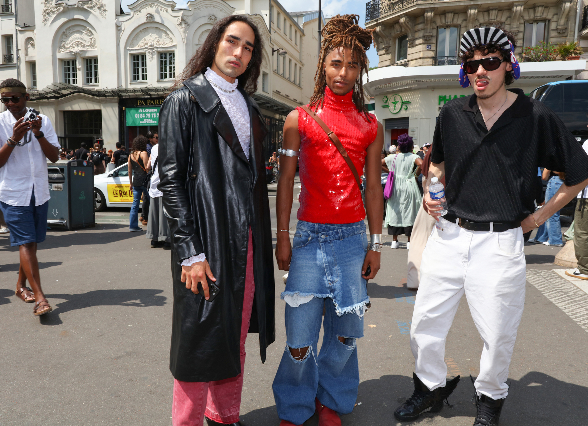 Streetstyle tijdens Paris Men's Fashion Week lente/zomer 2024