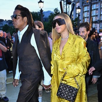 bij-de-louis-vuitton-show-in-parijs-waren-alle-ogen-gericht-op-een-koppel-beyonce-en-jay-z-258645