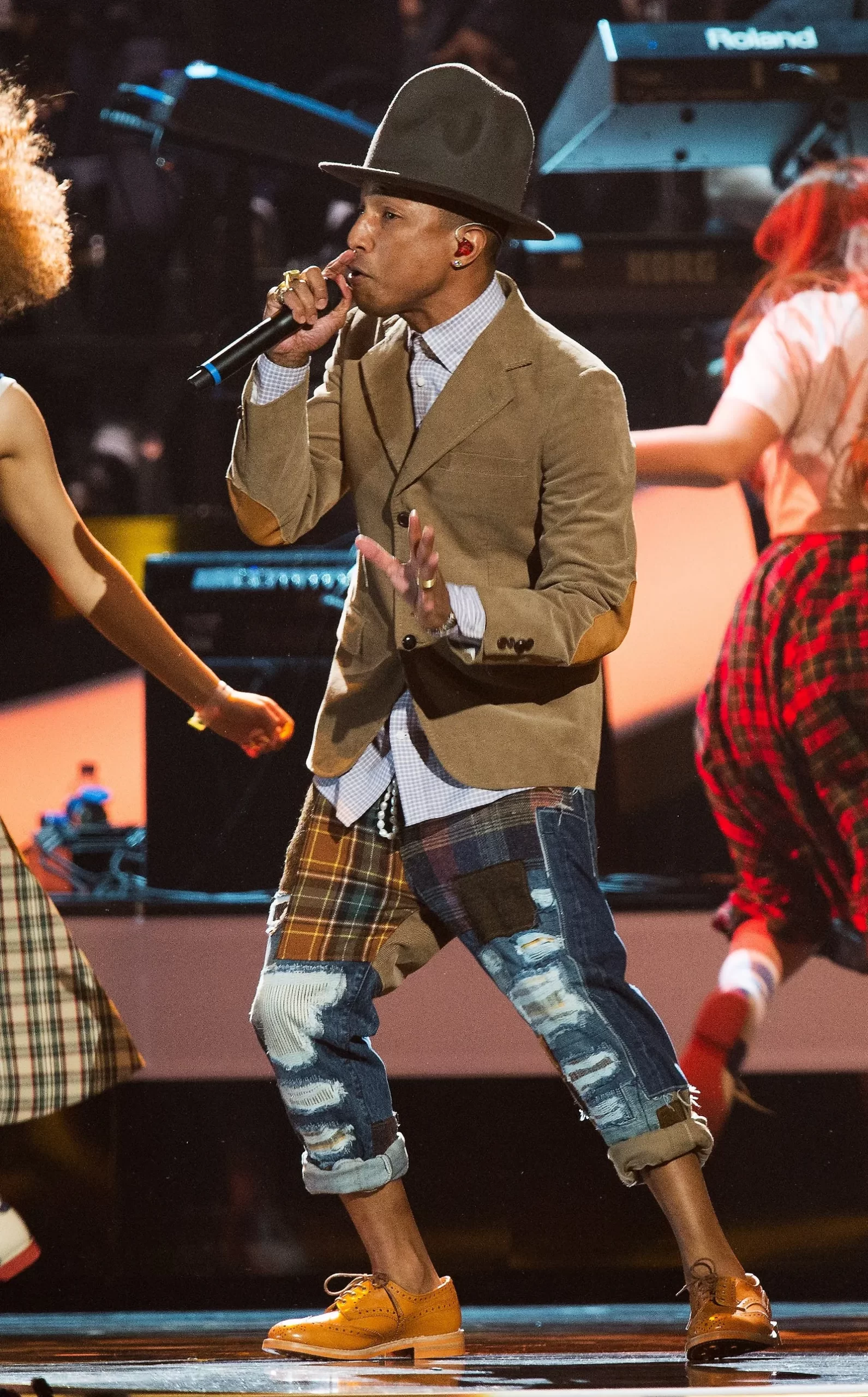 Pharrell Williams bij de Brit Awards 2014