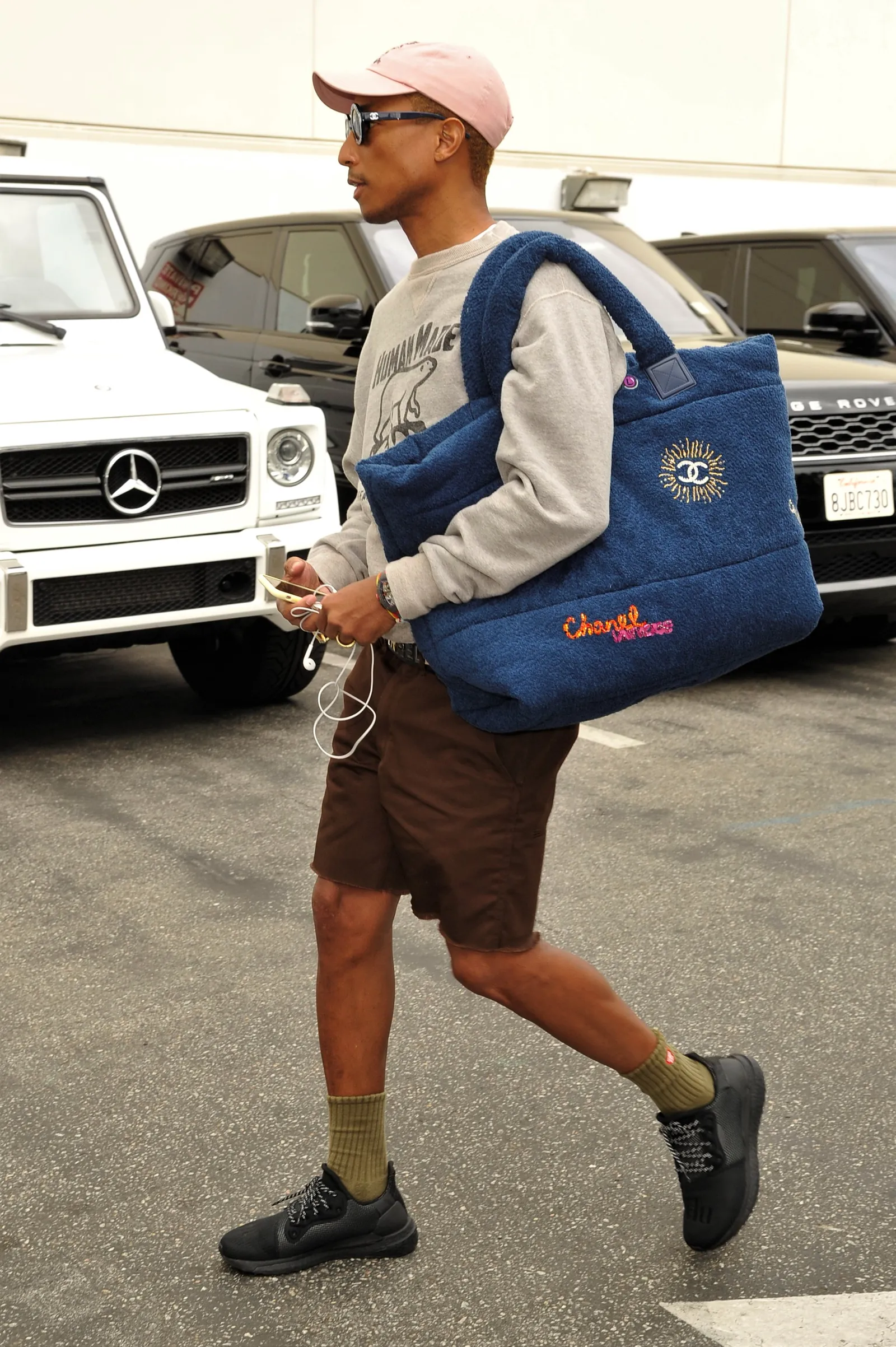 Streetstyle à la Pharrell Williams in Los Angeles in 2019