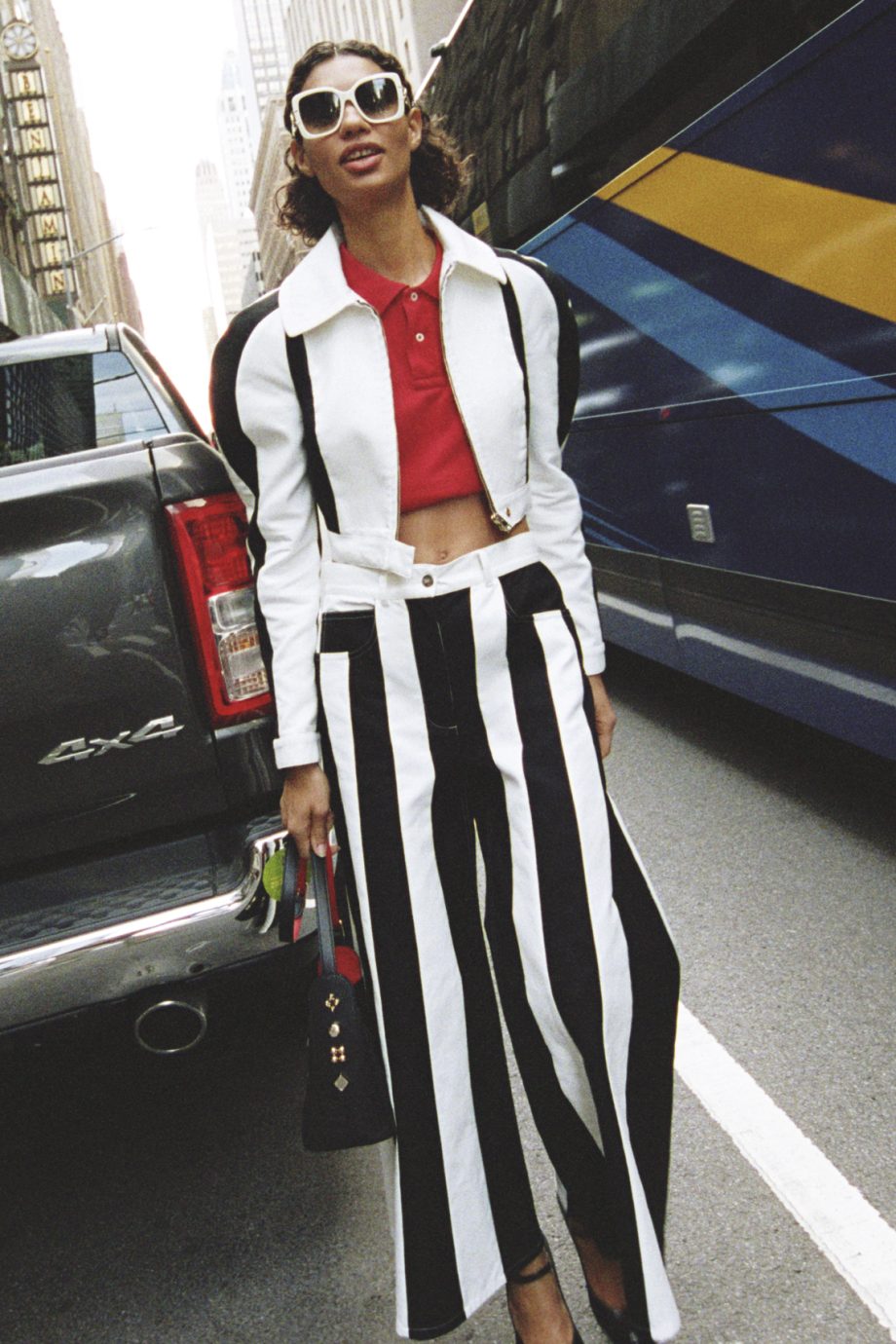deze-pantalons-wil-je-toevoegen-aan-je-zomerse-garderobe-256846