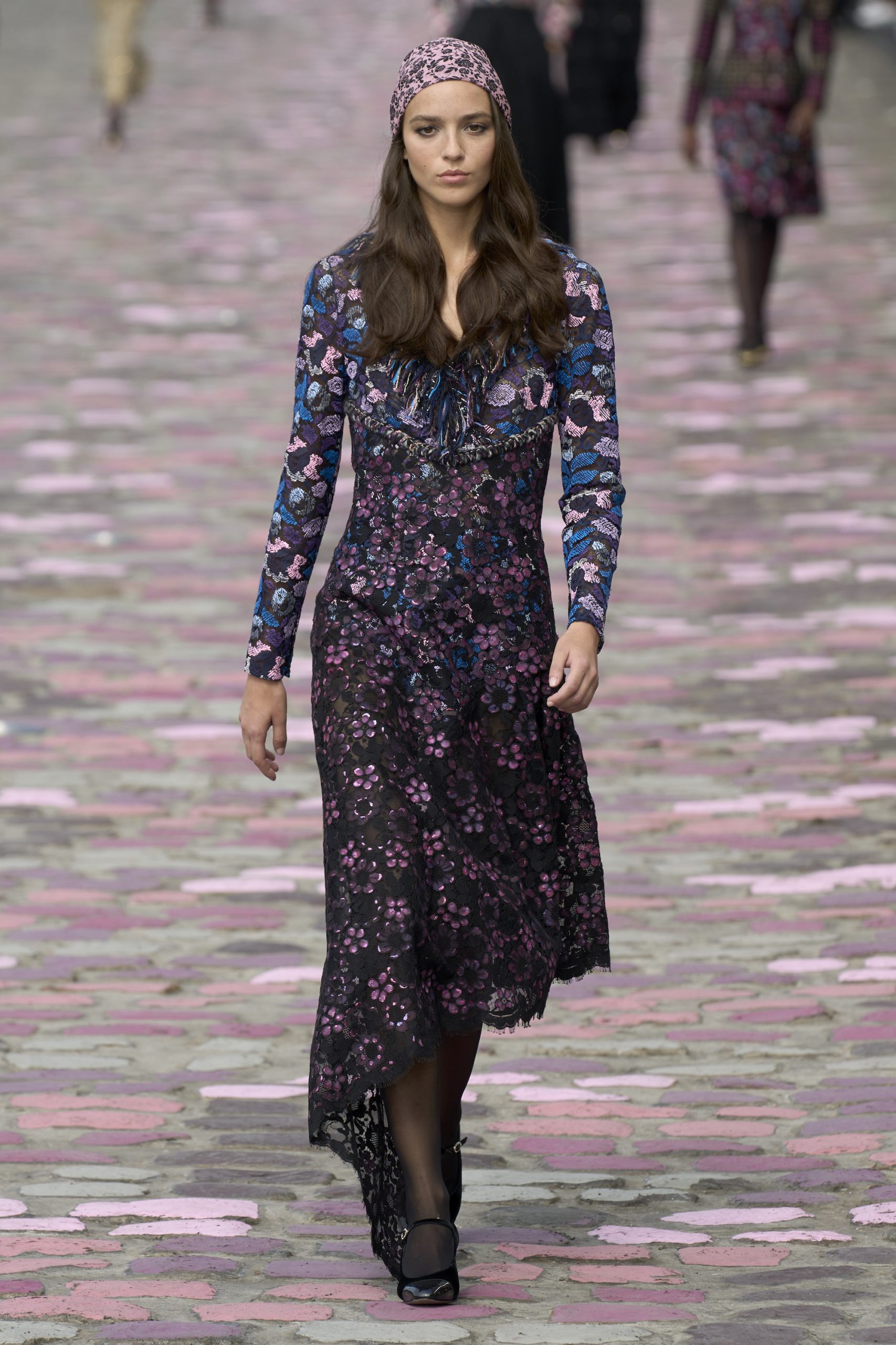 De jaren 70-Parisienne op de catwalk bij Chanel