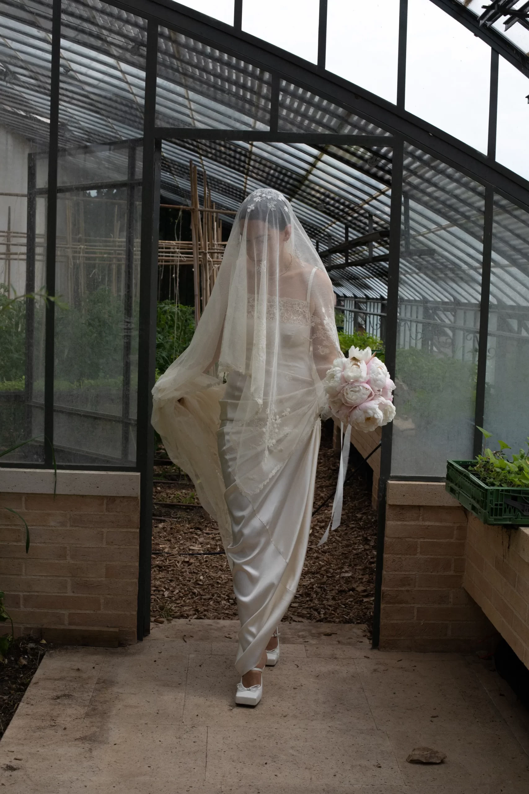 De Jacquemus-trouwjurk van Clara Cornet