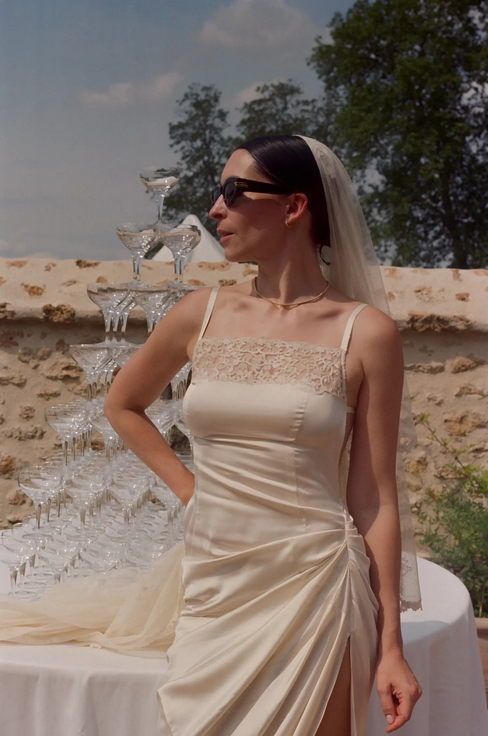 De bruidsjurk van Jacquemus van Clara Cornet