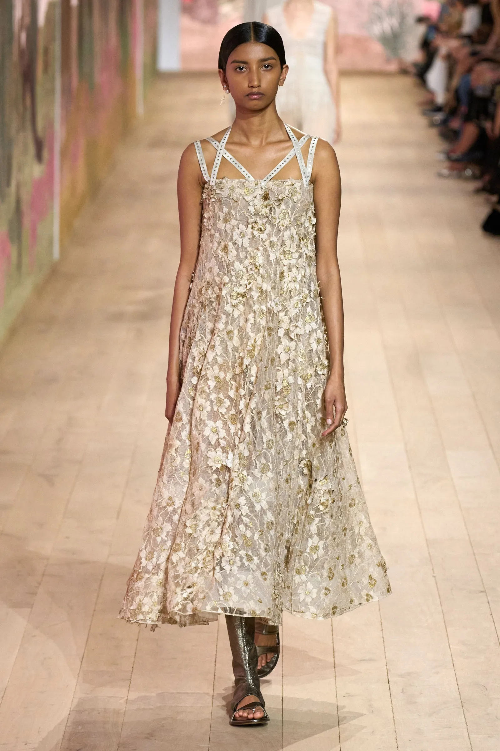 De details bij Dior couture herfst/winter 2023