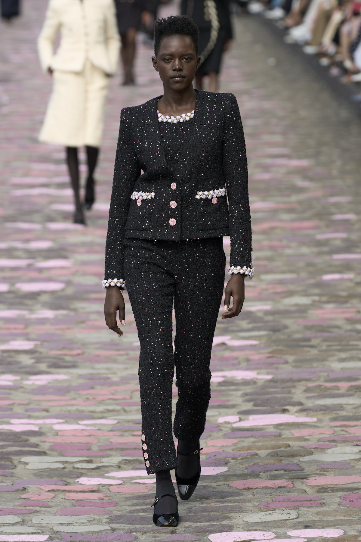 Back to work-look van Chanel