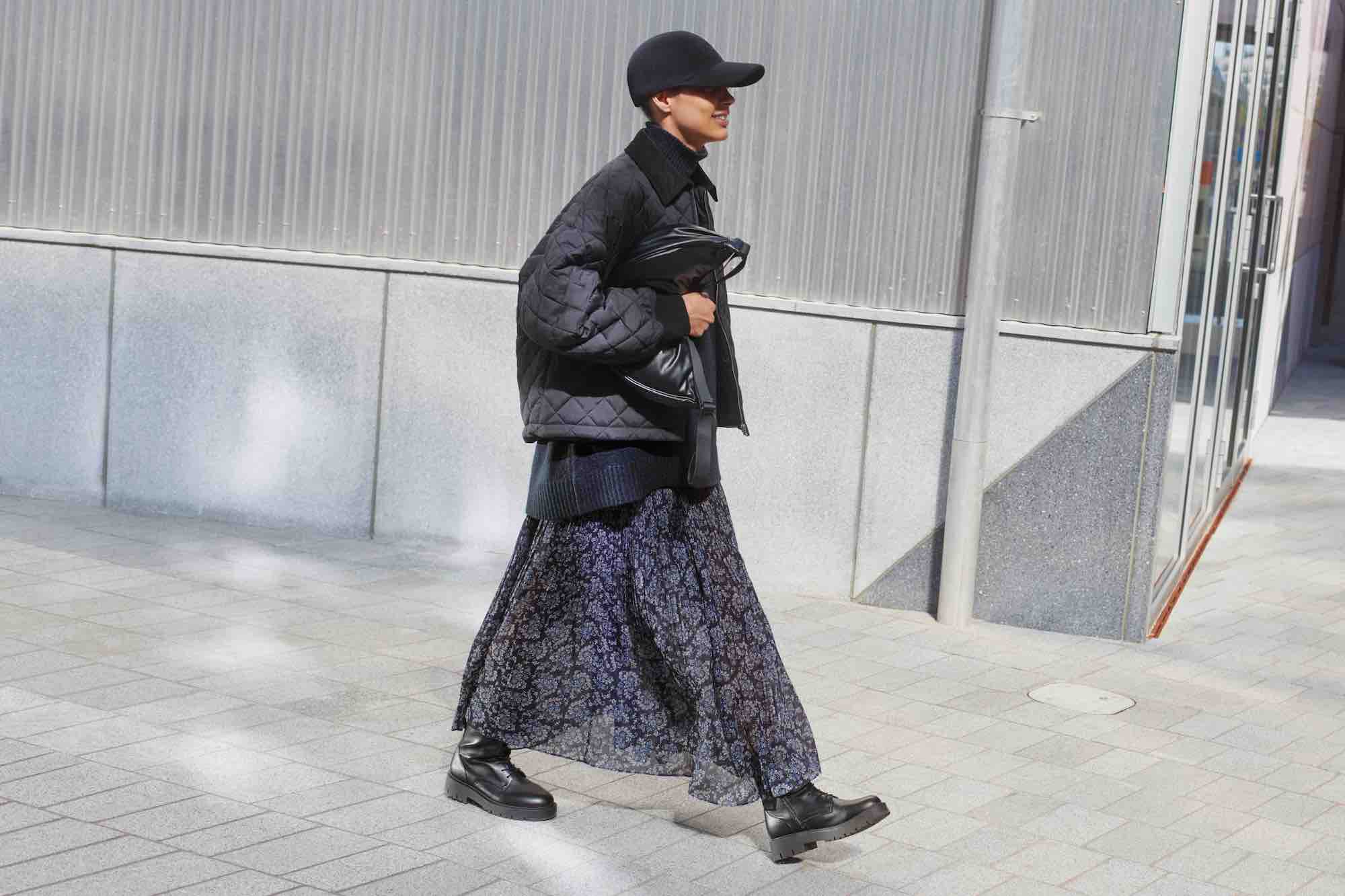 Een look uit de eerste UNIQLO: C-collectie