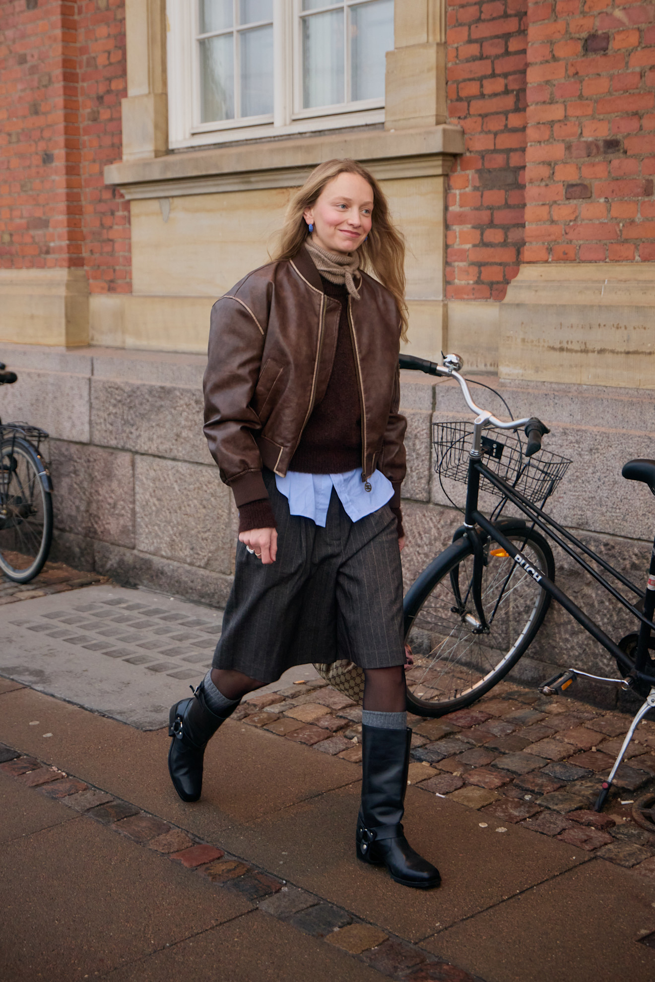 Copenhagen fashion week hoge laarzen met sokken