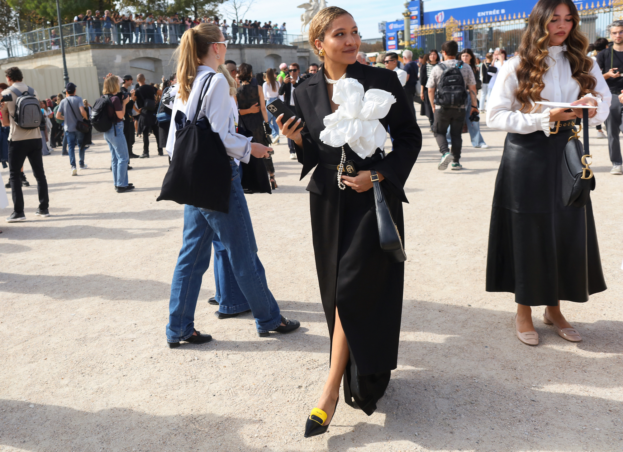 Streetstyle tijdens Paris Fashion Week lente/zomer 2024