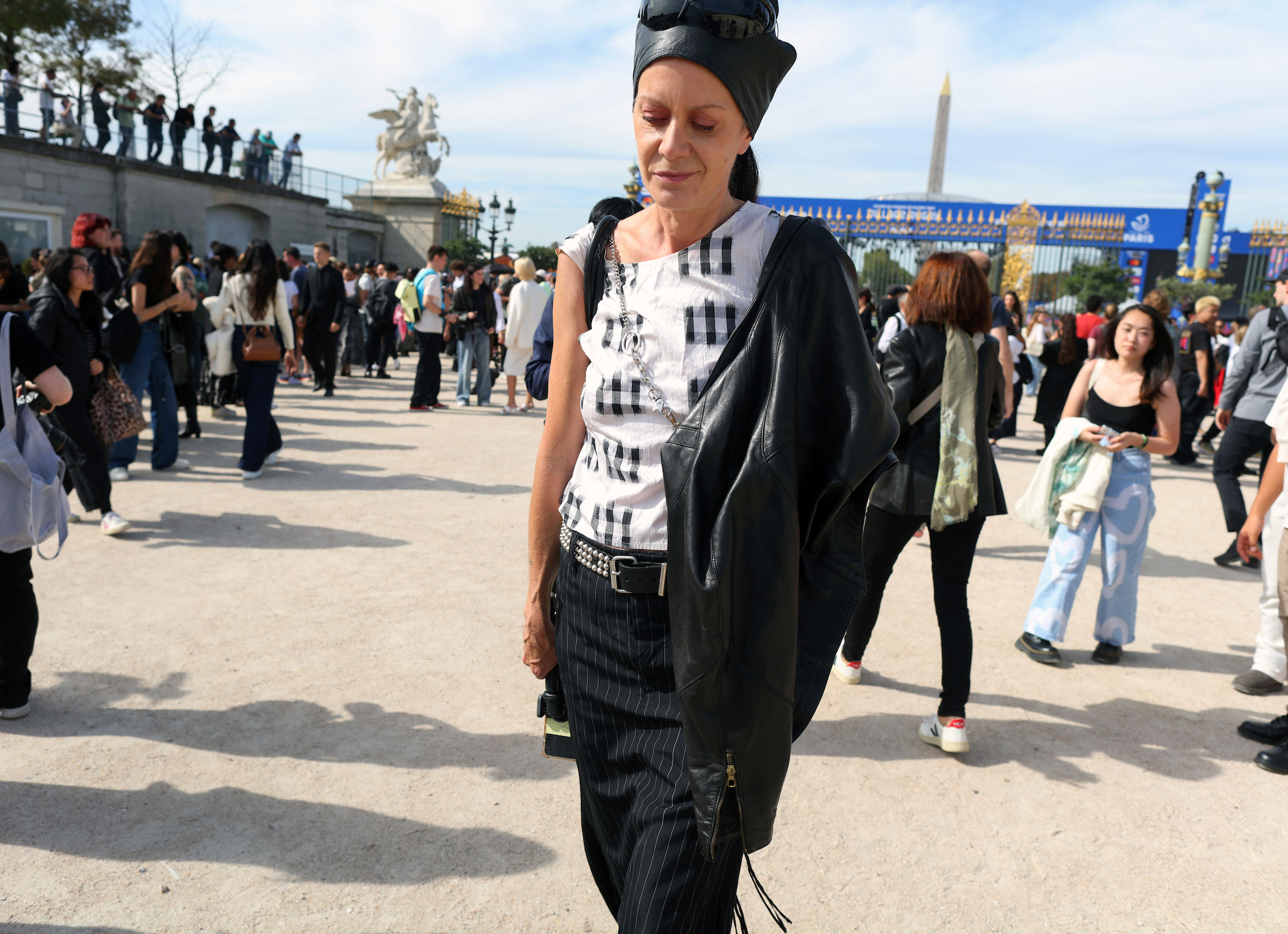 Streetstyle tijdens Paris Fashion Week lente/zomer 2024