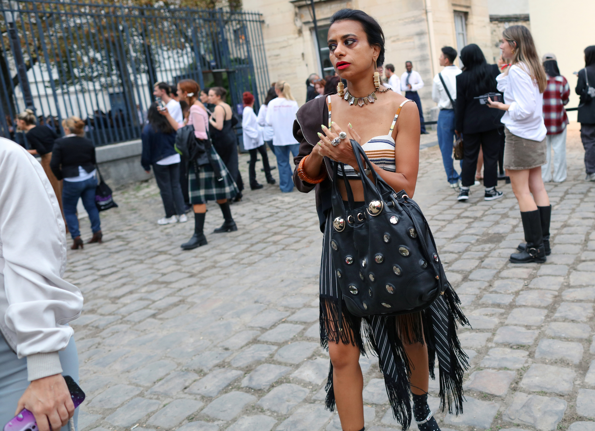 Streetstyle tijdens Paris Fashion Week lente/zomer 2024
