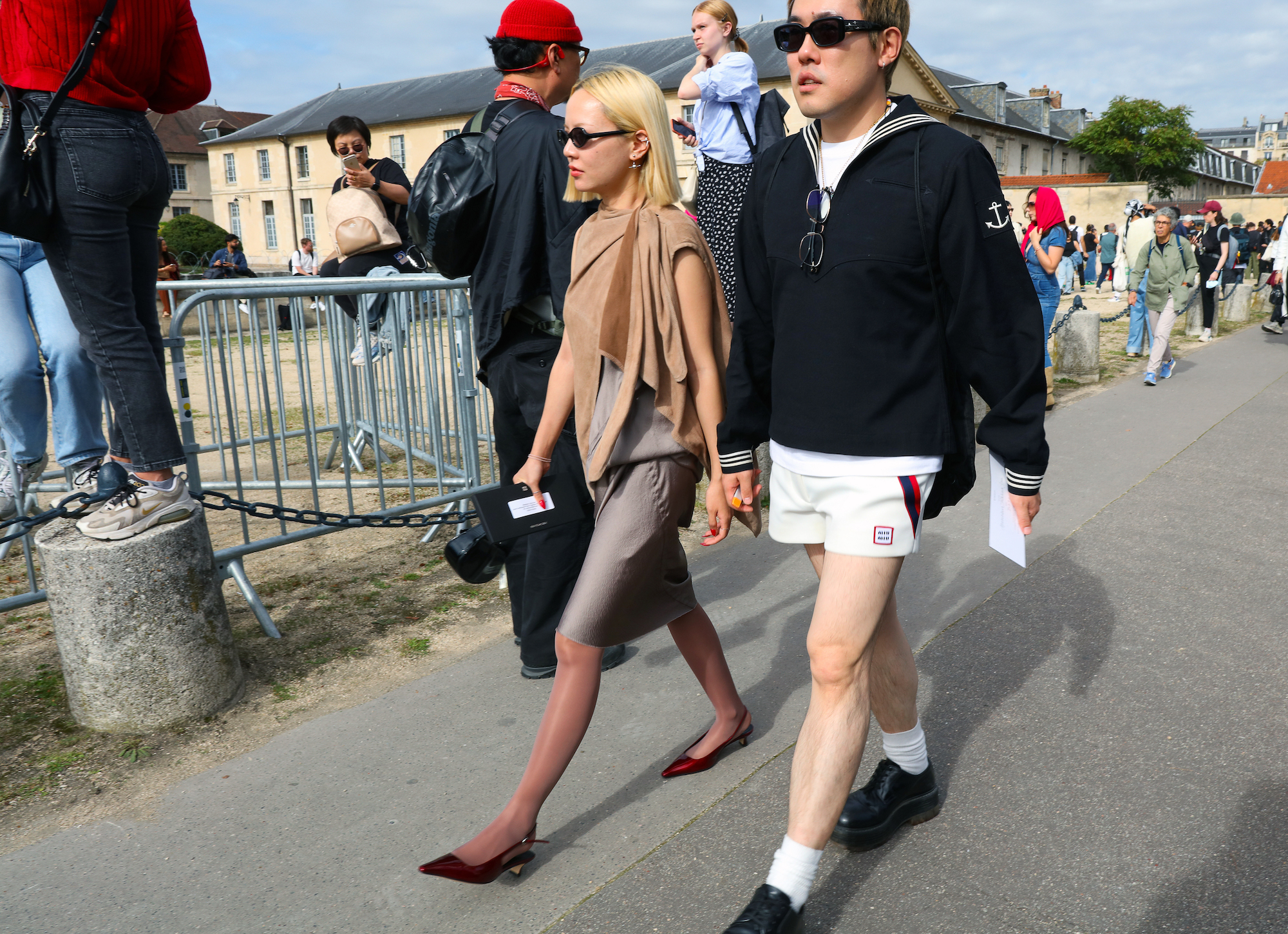 Streetstyle tijdens Paris Fashion Week lente/zomer 2024