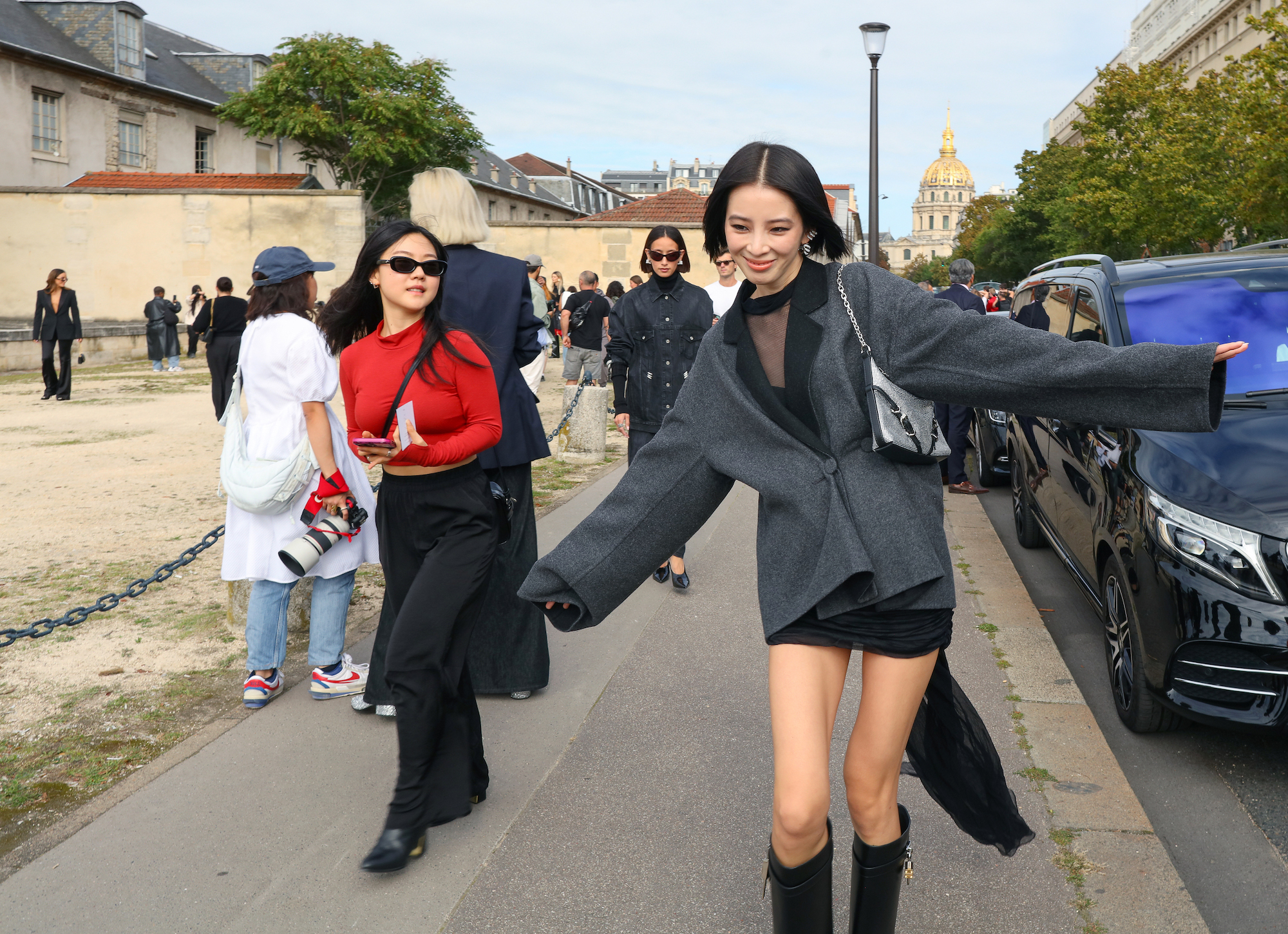 Streetstyle tijdens Paris Fashion Week lente/zomer 2024