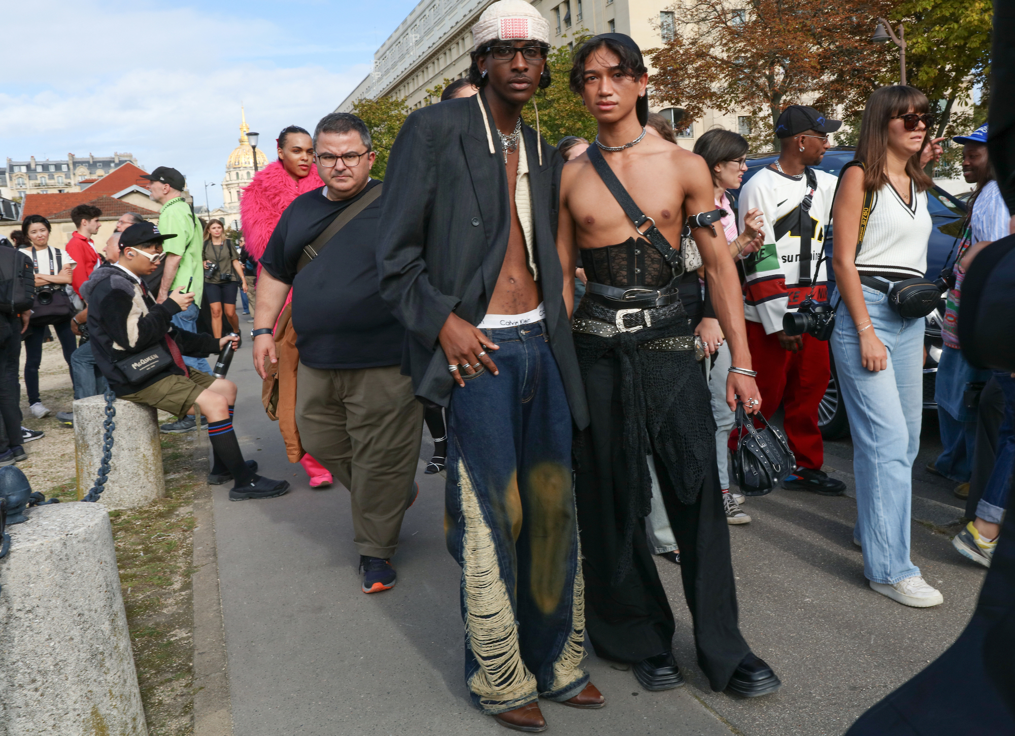 Streetstyle tijdens Paris Fashion Week lente/zomer 2024