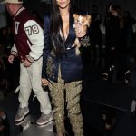 Demi Moore neemt haar hond mee naar fashion week