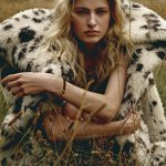 Felice Noordhoff met los haar bij artikel over droogshampoo