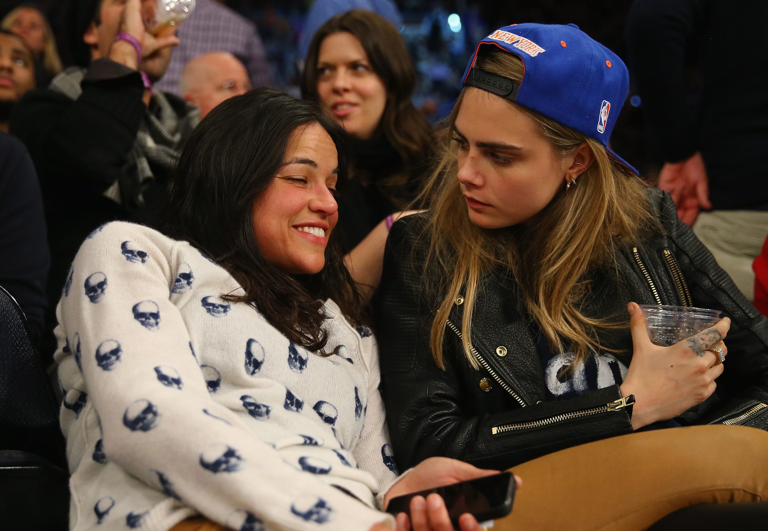 Michelle Ruiz en Cara Delevingne