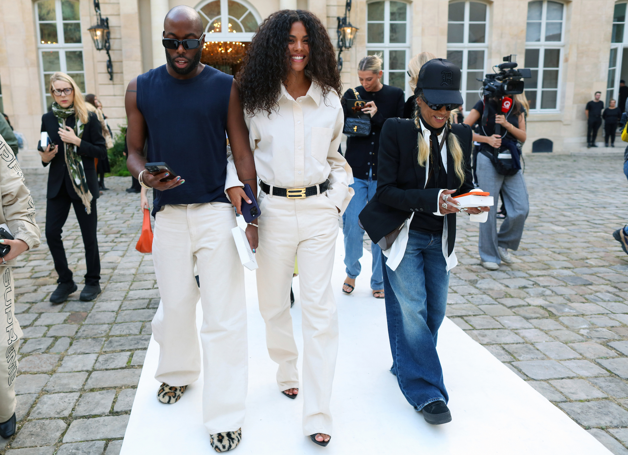 Streetstyle tijdens Paris Fashion Week lente/zomer 2024